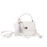 Törtfehér bőr táskadísz