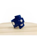 Dots zafírkék-fehér  pöttyös bőr karkötő