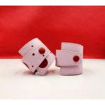 Rosa-piros pöttyös bőr karkötő